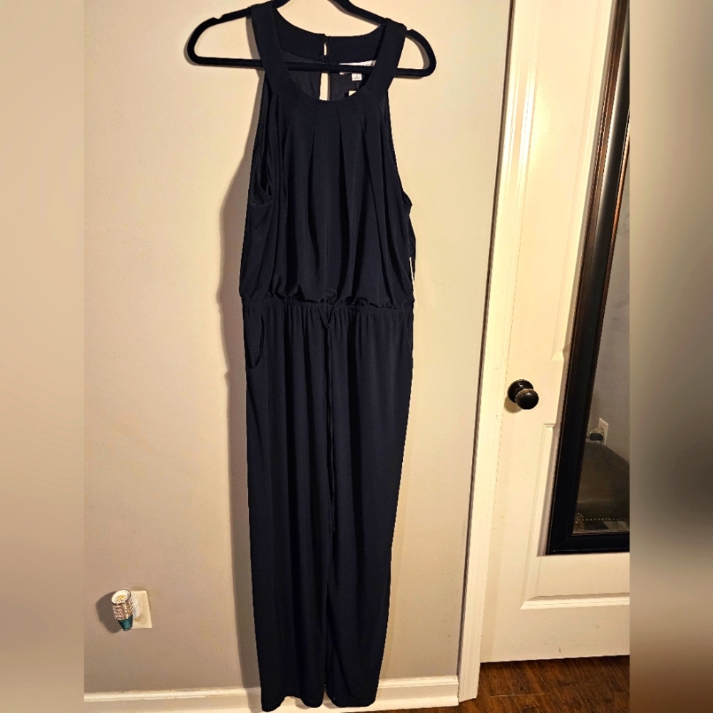 Ladies Black Jumper - NWT